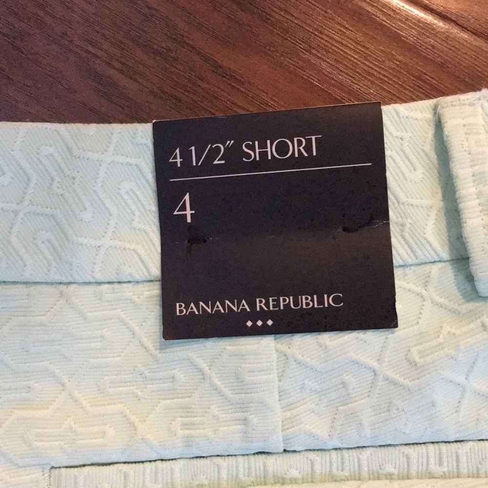 NEW Banana Republic Shorts - Picture 4 of 4